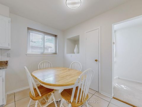 Photo 17 at 26 Donnalyn Drive, Newtonbrook West, Toronto