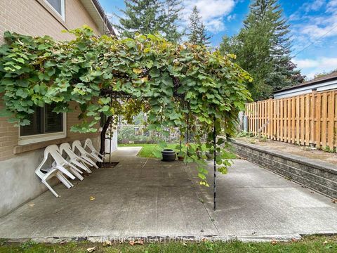 Photo 48 at 26 Donnalyn Drive, Newtonbrook West, Toronto