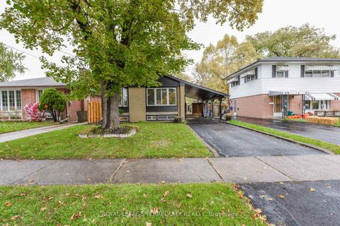 Photo 1 at 20 Hallow Crescent, Kipling, Toronto