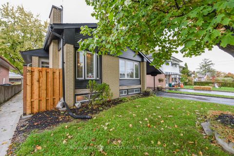 Photo 2 at 20 Hallow Crescent, Kipling, Toronto