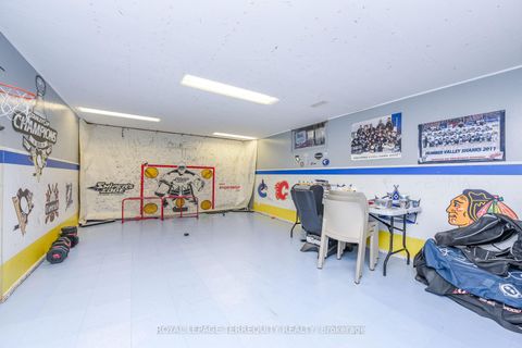 Photo 12 at 20 Hallow Crescent, Kipling, Toronto