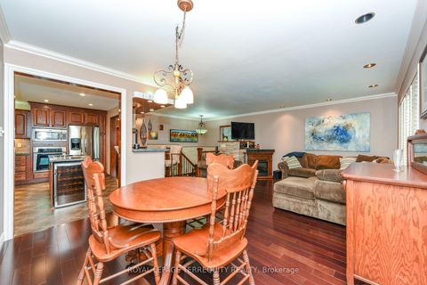 Photo 37 at 20 Hallow Crescent, Kipling, Toronto