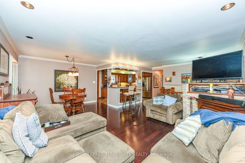 Photo 39 at 20 Hallow Crescent, Kipling, Toronto