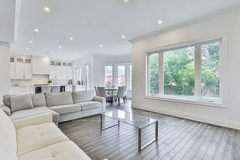 Photo 10 at 43 Buena Vista Avenue, L'Amoreaux, Toronto