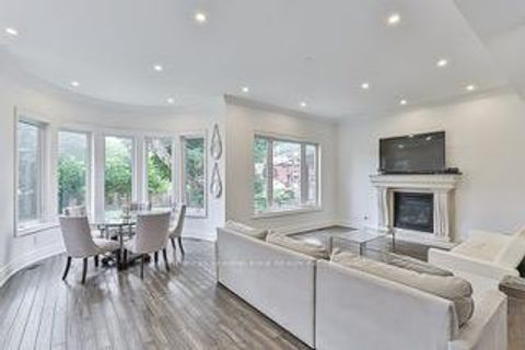 Photo 11 at 43 Buena Vista Avenue, L'Amoreaux, Toronto