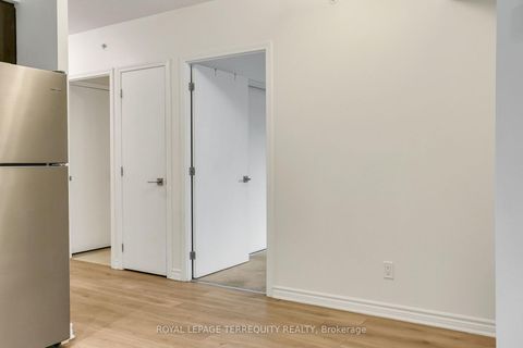 Photo 14 at 318 - 1 Falaise Road, West Hill, Toronto