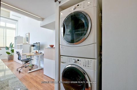 Photo 5 at 209 - 160 Baldwin Street, Chinatown, Toronto