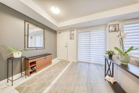 Photo 3 at 32 Magnolia Lane, Shore, Barrie