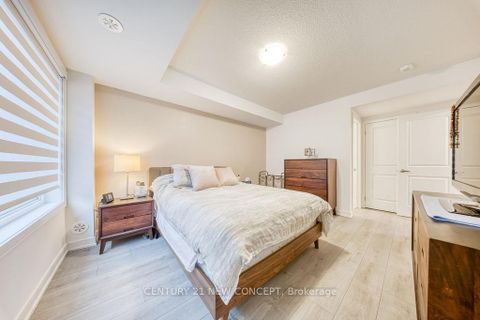 Photo 4 at 32 Magnolia Lane, Shore, Barrie