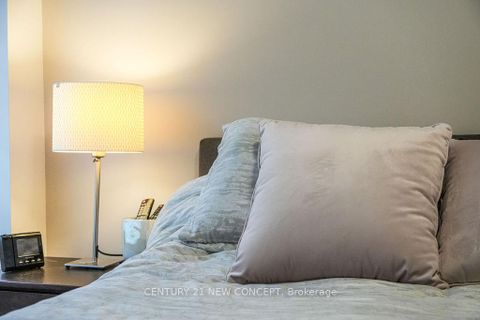 Photo 11 at 32 Magnolia Lane, Shore, Barrie