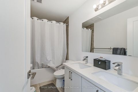 Photo 22 at 176 Leyton Avenue, Oakridge, Toronto