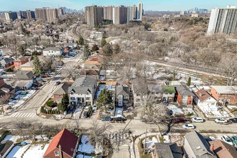 Photo 41 at 176 Leyton Avenue, Oakridge, Toronto