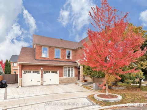 Photo 1 at 17 Tarmack Drive, Jefferson, Richmond Hill