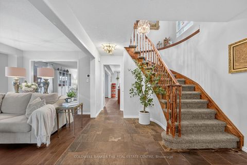 Photo 2 at 136 Violet Street, Holly, Barrie