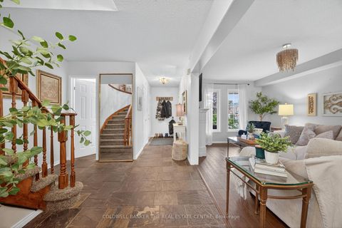 Photo 3 at 136 Violet Street, Holly, Barrie