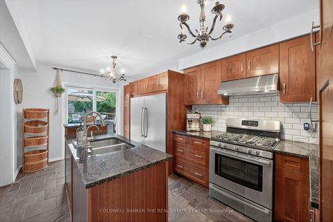 Photo 6 at 136 Violet Street, Holly, Barrie