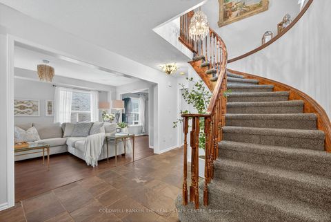 Photo 10 at 136 Violet Street, Holly, Barrie