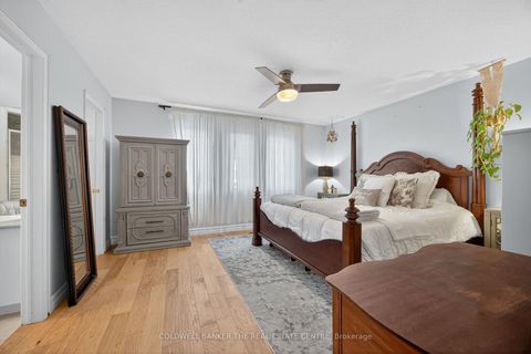 Photo 11 at 136 Violet Street, Holly, Barrie