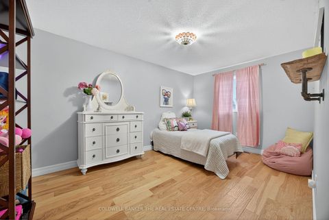 Photo 14 at 136 Violet Street, Holly, Barrie