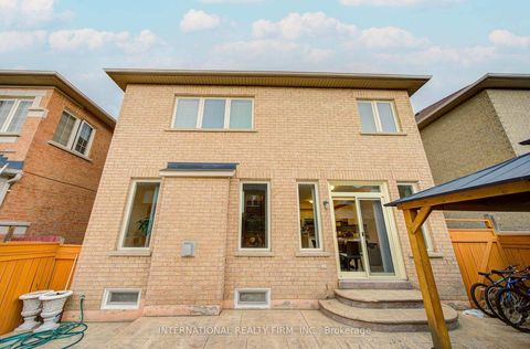 Photo 36 at 77 Saint James Avenue, Vellore Village, Vaughan