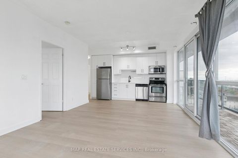 Photo 10 at 805 - 15 James Finlay Way, CFB, Toronto