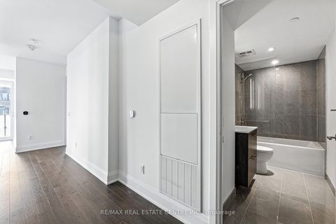 Photo 2 at 2013 - 470 Front Street W, Waterfront Communities C1, Toronto