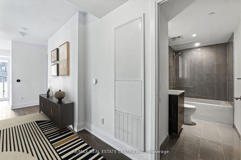 Photo 3 at 2013 - 470 Front Street W, Waterfront Communities C1, Toronto