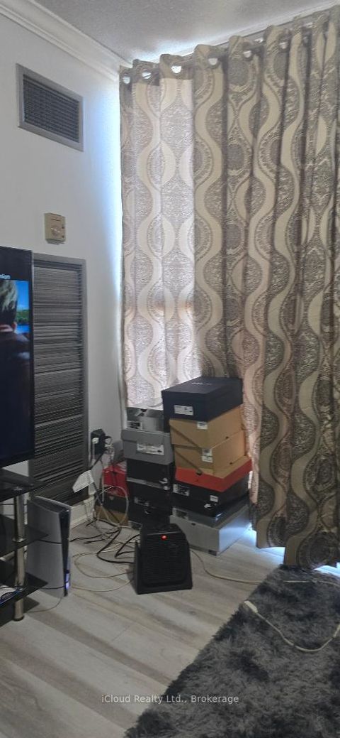 Photo 2 at 706 - 600 Rexdale Boulevard, Clairville, Toronto