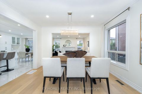 Photo 5 at 285 St. Joan Of Arc Avenue, Maple, Vaughan