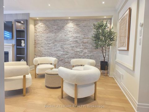 Photo 8 at 2251 Khalsa Gate E, WM Westmount, Oakville