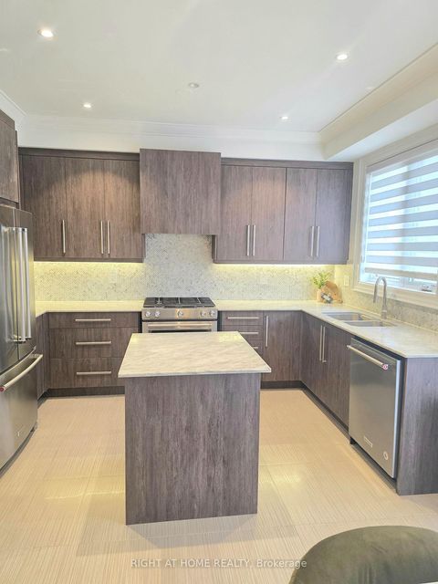 Photo 13 at 2251 Khalsa Gate E, WM Westmount, Oakville