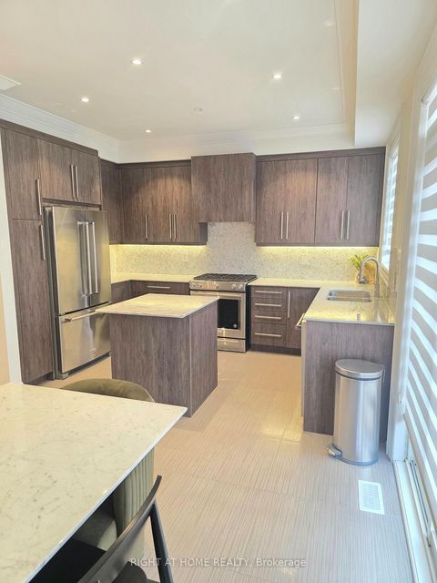 Photo 14 at 2251 Khalsa Gate E, WM Westmount, Oakville