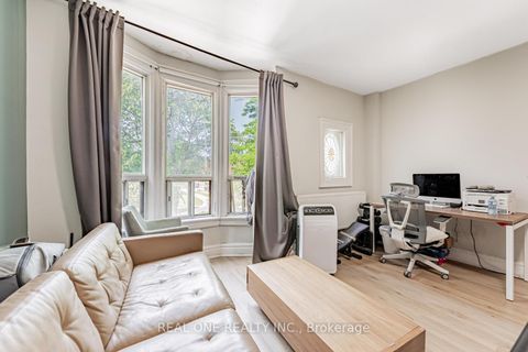 Photo 7 at 97 Lippincott Street, University, Toronto