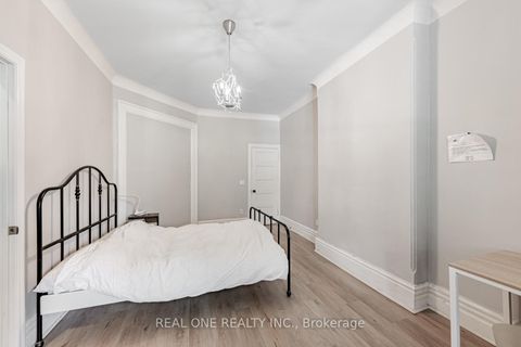 Photo 14 at 97 Lippincott Street, University, Toronto