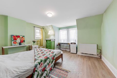 Photo 22 at 97 Lippincott Street, University, Toronto