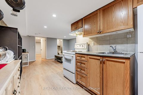 Photo 25 at 97 Lippincott Street, University, Toronto