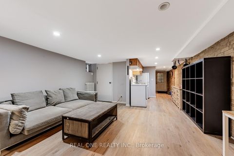 Photo 27 at 97 Lippincott Street, University, Toronto