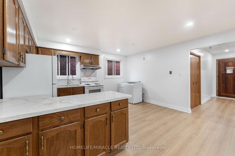 Photo 8 at 4 Greendowns Drive, Scarborough Village, Toronto