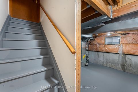 Photo 35 at 4 Greendowns Drive, Scarborough Village, Toronto