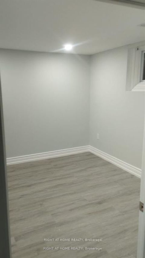 Photo 4 at 32 CONLINS RD E, Highland Creek, Toronto