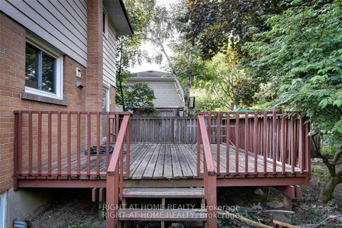 Photo 7 at 32 CONLINS RD E, Highland Creek, Toronto