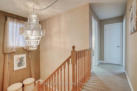 Photo 19 at 94 Barnwood Drive, Oak Ridges Lake Wilcox, Richmond Hill