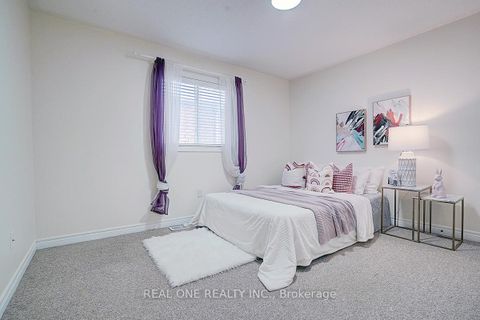 Photo 28 at 94 Barnwood Drive, Oak Ridges Lake Wilcox, Richmond Hill