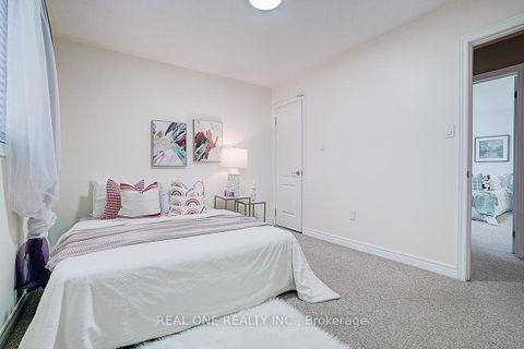 Photo 29 at 94 Barnwood Drive, Oak Ridges Lake Wilcox, Richmond Hill