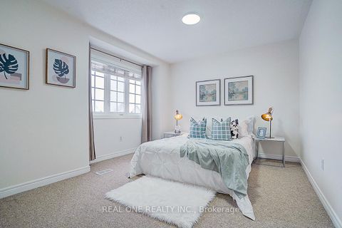 Photo 30 at 94 Barnwood Drive, Oak Ridges Lake Wilcox, Richmond Hill