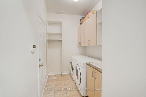 Photo 32 at 94 Barnwood Drive, Oak Ridges Lake Wilcox, Richmond Hill