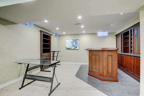 Photo 37 at 94 Barnwood Drive, Oak Ridges Lake Wilcox, Richmond Hill