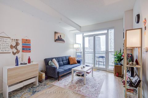 Photo 6 at 918 - 98 Lillian Street, Mount Pleasant West, Toronto