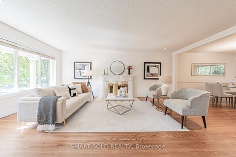 Photo 5 at 42 Davean Drive, Windfields, Toronto