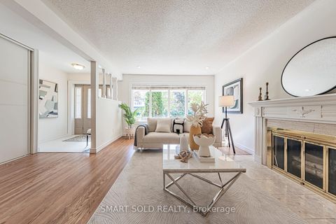 Photo 7 at 42 Davean Drive, Windfields, Toronto